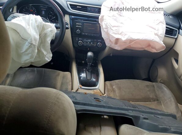 KNMAT2MT6GP653588 2016 NISSAN ROGUE Красный Вид панели приборов