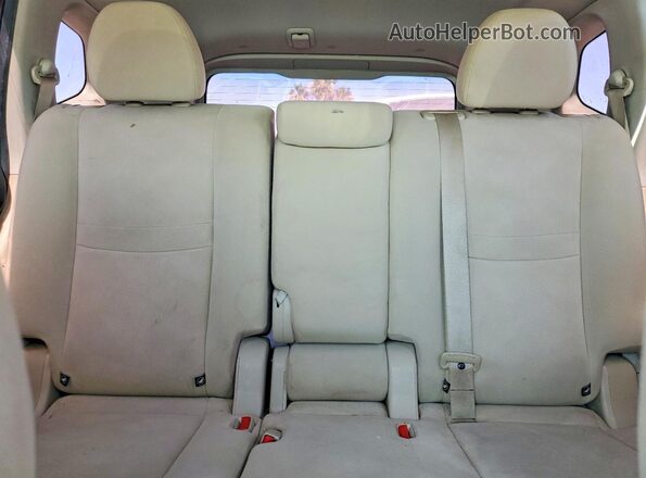 KNMAT2MT6GP673680 2016 NISSAN ROGUE Red Vista de los asientos traseros