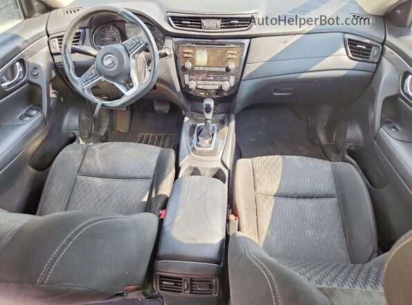 KNMAT2MT6HP524638 2017 NISSAN ROGUE Black Вид панелі приладів