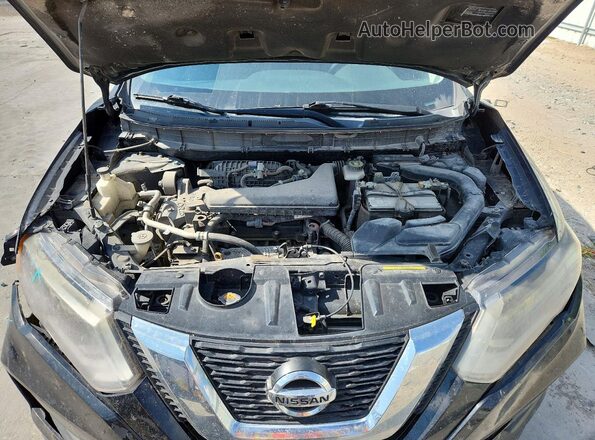 KNMAT2MT6HP524638 2017 NISSAN ROGUE Black Вид задньої частини салону