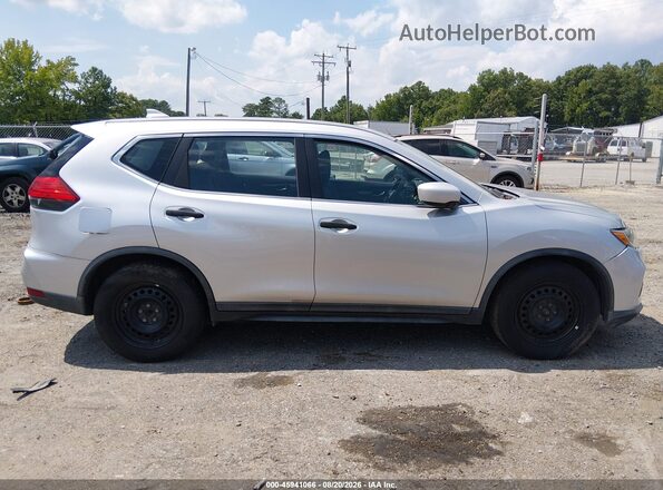 KNMAT2MT6HP533131 2017 NISSAN ROGUE Silver Vista interior trasera