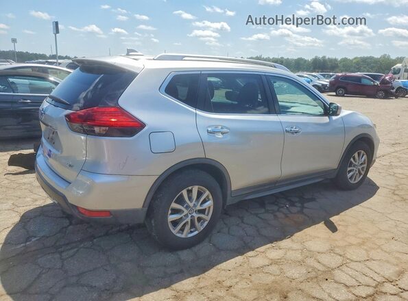 KNMAT2MT6HP537843 2017 NISSAN ROGUE Silver Trasero derecho