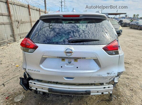 KNMAT2MT6HP537888 2017 NISSAN ROGUE Silver Widok z tyłu
