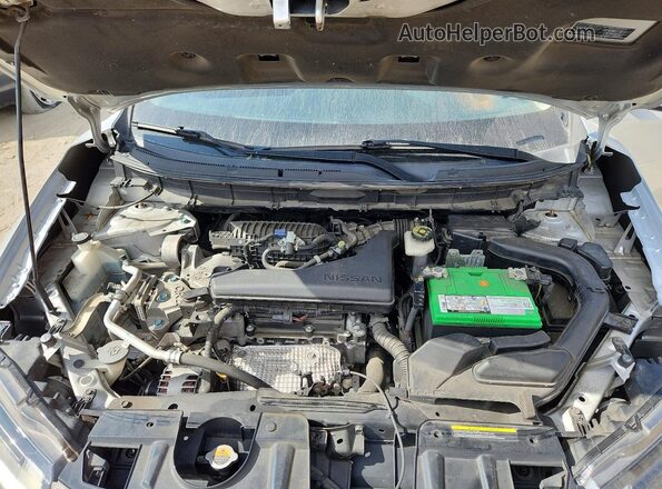KNMAT2MT6HP537888 2017 NISSAN ROGUE Silver Widok komory silnika