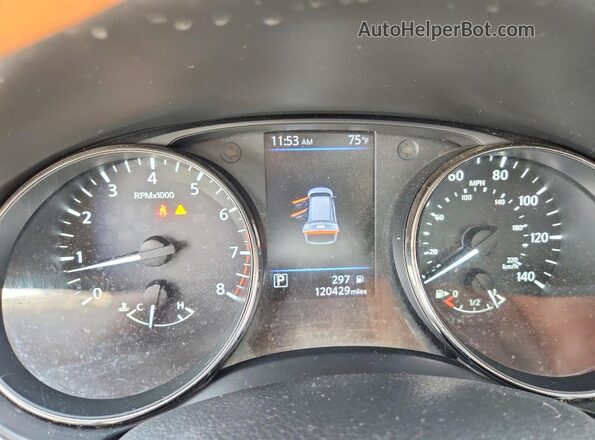 KNMAT2MT6JP570377 2018 NISSAN ROGUE Silver Սարքավորումների վահանակի տեսք