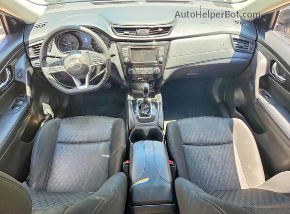 KNMAT2MT6JP570377 2018 NISSAN ROGUE Silver Առջևի վահանակի տեսք