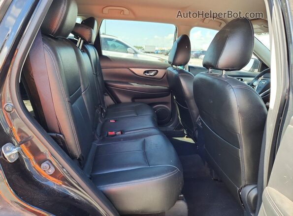 KNMAT2MT7GP641823 2016 NISSAN ROGUE Black Вид задньої частини салону