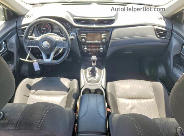 KNMAT2MT7HP550276 2017 NISSAN ROGUE White Vista del salpicadero