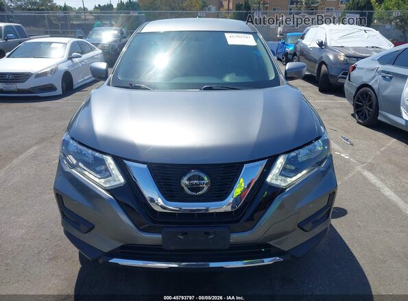 KNMAT2MT7JP512293 2018 NISSAN ROGUE Gray Rear interior view