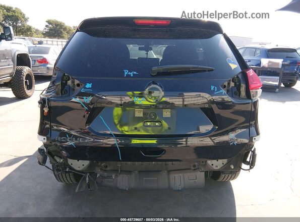 KNMAT2MT7JP524878 2018 NISSAN ROGUE Черный Вид спереди
