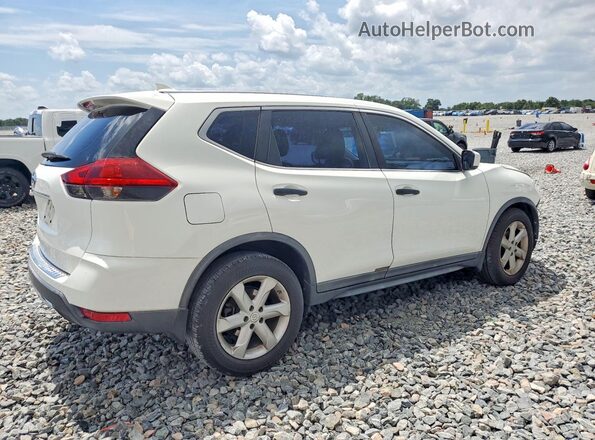 KNMAT2MT7JP530695 2018 NISSAN ROGUE White Rear right