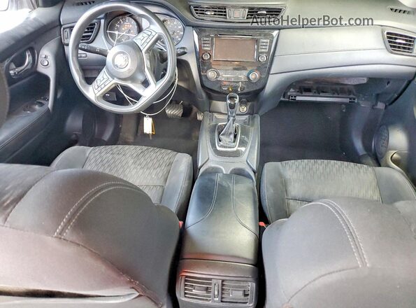 KNMAT2MT7JP530695 2018 NISSAN ROGUE White Dashboard view
