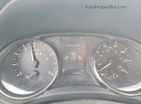KNMAT2MT7JP570503 2018 NISSAN ROGUE White Instrument cluster view