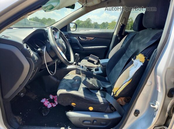 KNMAT2MT7JP590587 2018 NISSAN ROGUE Silver Vista interior delantera