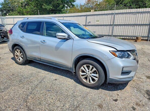 KNMAT2MT7JP590587 2018 NISSAN ROGUE Silver Delantero derecho