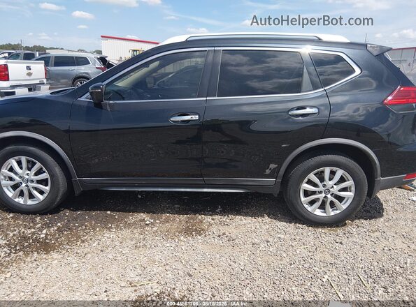 KNMAT2MT8HP608797 2017 NISSAN ROGUE Черный 