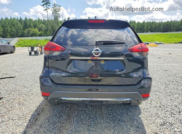 KNMAT2MT8JP513856 2018 NISSAN ROGUE Black Հետևի տեսք