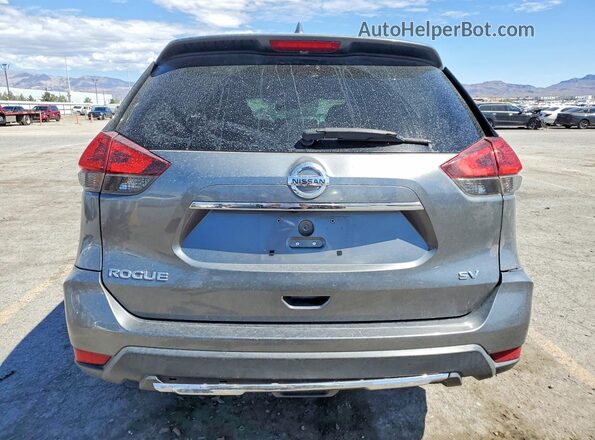 KNMAT2MT8JP535582 2018 NISSAN ROGUE Silver Vista trasera