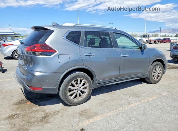 KNMAT2MT8JP535582 2018 NISSAN ROGUE Silver Trasero derecho