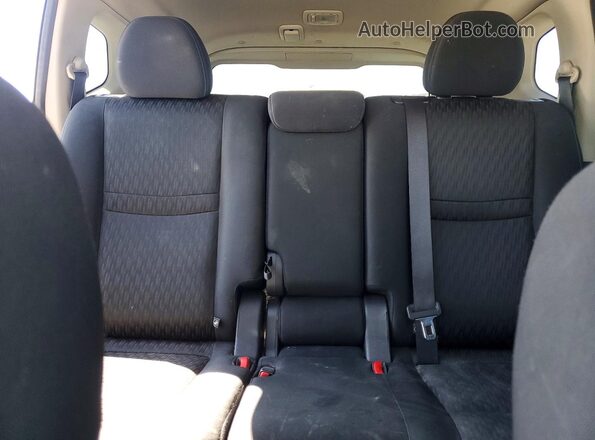KNMAT2MT8JP535582 2018 NISSAN ROGUE Silver Vista de los asientos traseros