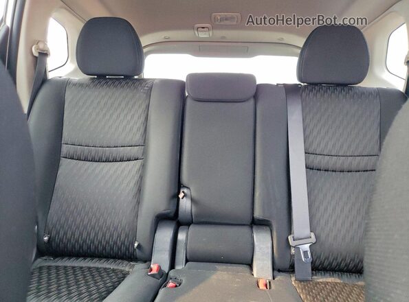 KNMAT2MT8KP541268 2019 NISSAN ROGUE White Widok tylnych siedzeń