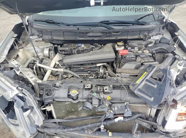 KNMAT2MT8KP558572 2019 NISSAN ROGUE Silver Widok komory silnika