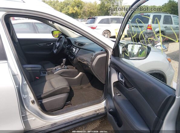 KNMAT2MT9HP565331 2017 NISSAN ROGUE Silver Սալոնի դիմացի տեսք