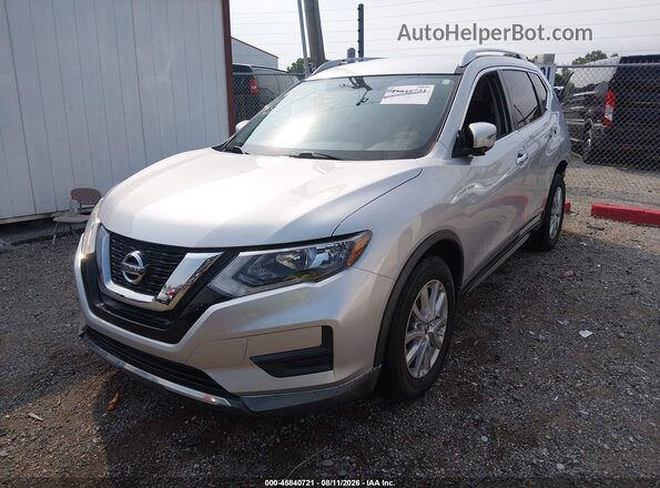 KNMAT2MT9HP565331 2017 NISSAN ROGUE Silver Առջևի ձախ երեք քառորդ տեսարան