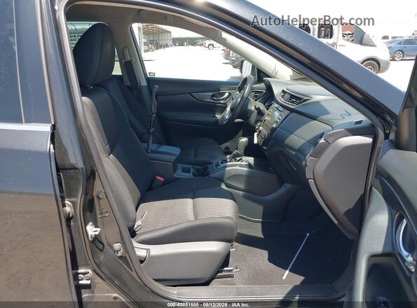 KNMAT2MT9HP615516 2017 NISSAN ROGUE Black Вид салону спереду