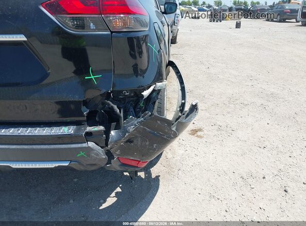 KNMAT2MT9HP615516 2017 NISSAN ROGUE Black 