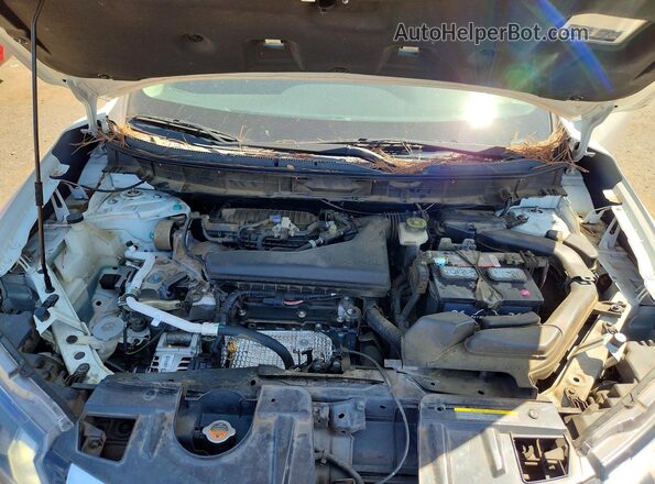 KNMAT2MT9JP555775 2018 NISSAN ROGUE White Вид підкапотного простору