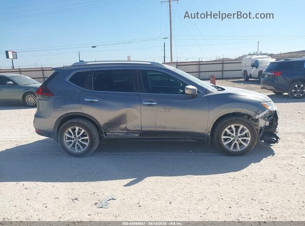 KNMAT2MT9JP605414 2018 NISSAN ROGUE Gray Vista interior trasera