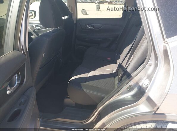 KNMAT2MT9JP605414 2018 NISSAN ROGUE Gray Vista de la etiqueta del VIN