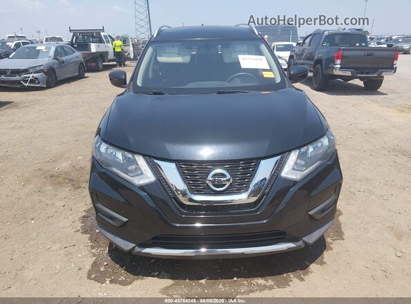 KNMAT2MTXJP506486 2018 NISSAN ROGUE Black Widok wnętrza z tyłu
