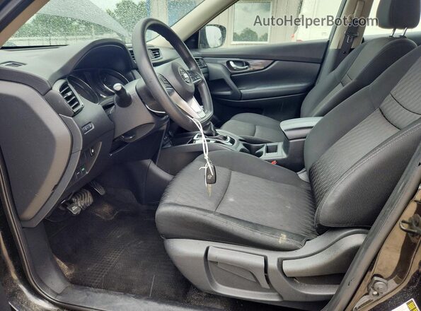 KNMAT2MTXJP527516 2018 NISSAN ROGUE Black Front interior view