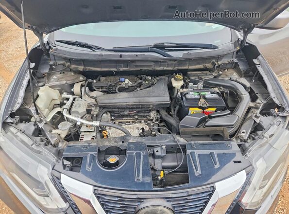 KNMAT2MTXJP582595 2018 NISSAN ROGUE Gray Widok komory silnika