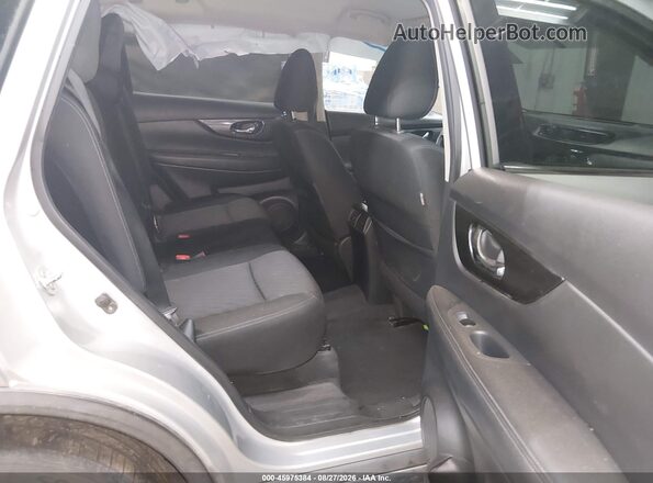 KNMAT2MTXJP594794 2018 NISSAN ROGUE Silver Widok naklejki z numerem VIN