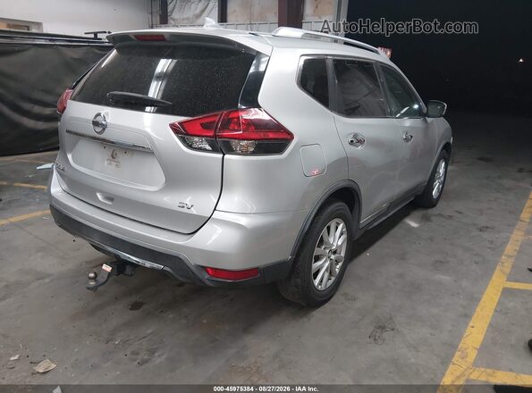 KNMAT2MTXJP594794 2018 NISSAN ROGUE Silver Tył prawy