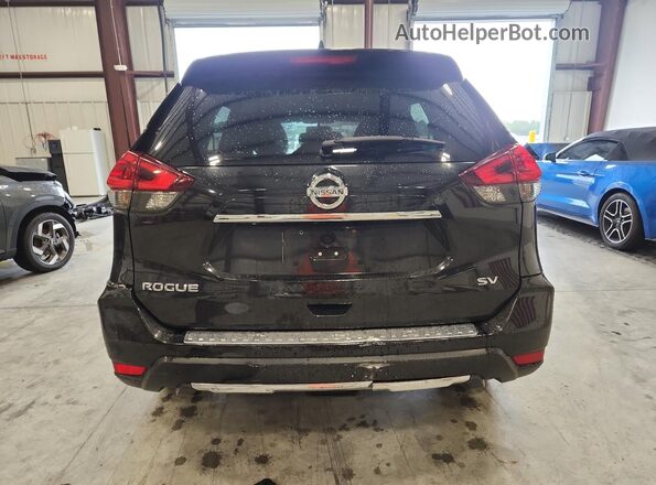 KNMAT2MTXJP596738 2018 NISSAN ROGUE Black Rear view