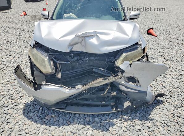 KNMAT2MV0GP641566 2016 NISSAN ROGUE Silver Widok wnętrza z tyłu