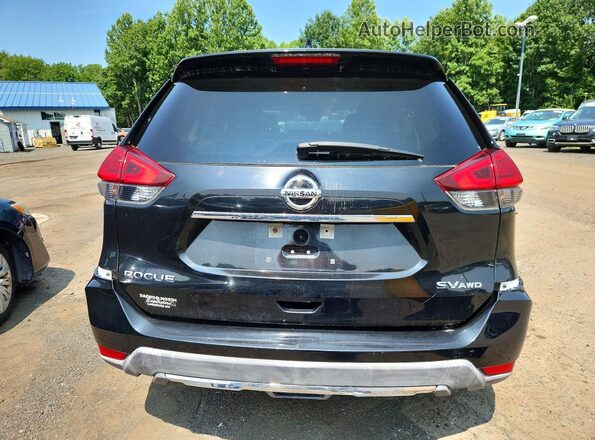 KNMAT2MV0HP528816 2017 NISSAN ROGUE Black Widok z tyłu