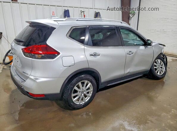 KNMAT2MV0HP532851 2017 NISSAN ROGUE Silver Tył prawy