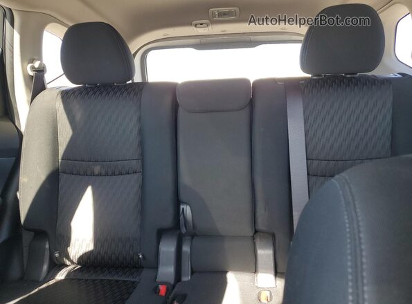 KNMAT2MV0HP606964 2017 NISSAN ROGUE Black Հետևի նստատեղերի տեսք
