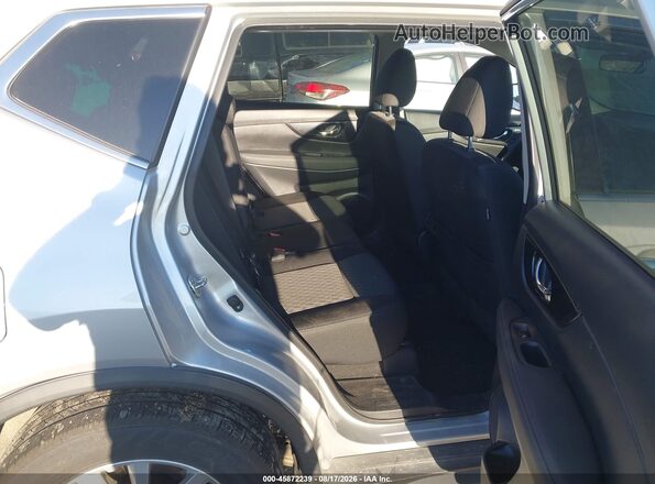 KNMAT2MV0JP545685 2018 NISSAN ROGUE Серебряный Вид наклейки с VIN-кодом