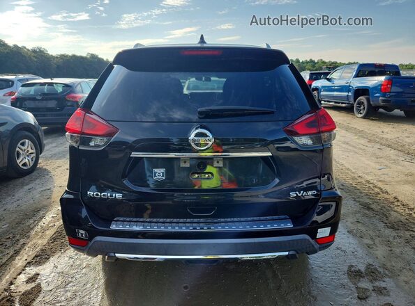 KNMAT2MV0JP614911 2018 NISSAN ROGUE Black Widok z tyłu