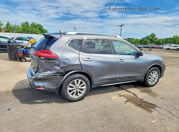 KNMAT2MV1HP513743 2017 NISSAN ROGUE Угольный Задняя правая четверть