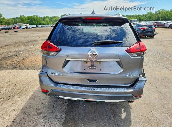 KNMAT2MV1HP513743 2017 NISSAN ROGUE Угольный Вид сзади
