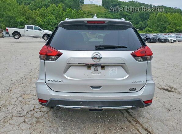 KNMAT2MV1HP525150 2017 NISSAN ROGUE Silver Հետևի տեսք