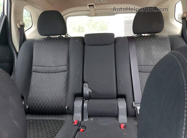 KNMAT2MV1HP525150 2017 NISSAN ROGUE Silver Հետևի նստատեղերի տեսք