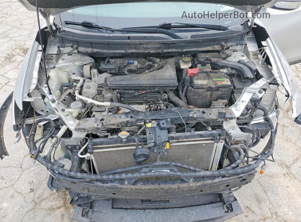 KNMAT2MV1HP525150 2017 NISSAN ROGUE Silver Շարժիչի բաժամունքի տեսք